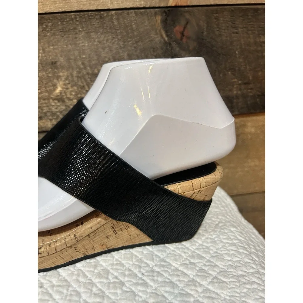 $158 Donald J Pliner Gyer Wedge Sandals Metallic Black/Black 6 M - NWOB